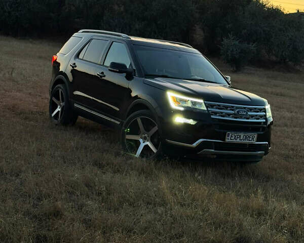 Чорний Форд Експлорер, об'ємом двигуна 3.5 л та пробігом 90 тис. км за 17500 $, фото 2 на Automoto.ua