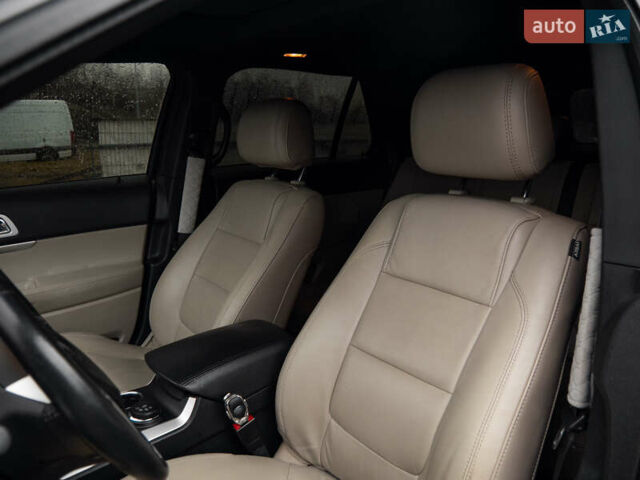 Чорний Форд Експлорер, об'ємом двигуна 3.5 л та пробігом 284 тис. км за 12700 $, фото 13 на Automoto.ua