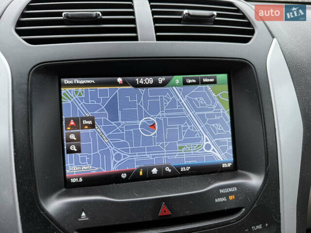 Черный Форд Эксплорер, объемом двигателя 3.5 л и пробегом 205 тыс. км за 13000 $, фото 4 на Automoto.ua