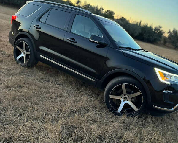 Чорний Форд Експлорер, об'ємом двигуна 3.5 л та пробігом 90 тис. км за 17500 $, фото 5 на Automoto.ua