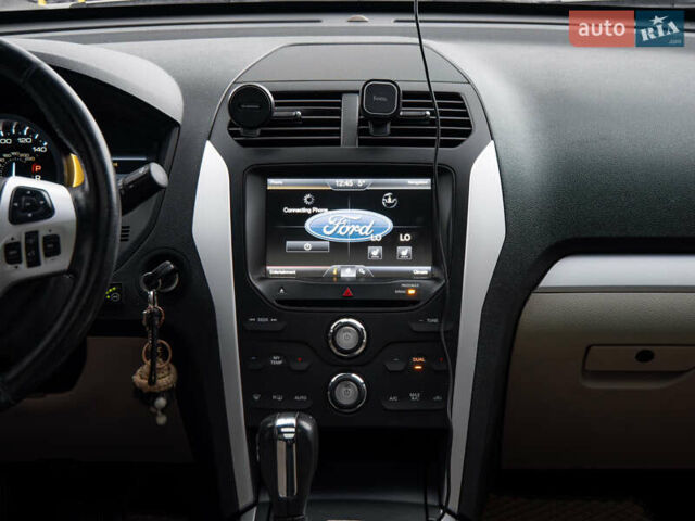 Чорний Форд Експлорер, об'ємом двигуна 3.5 л та пробігом 284 тис. км за 12700 $, фото 8 на Automoto.ua