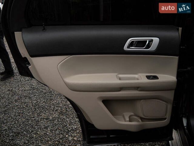 Чорний Форд Експлорер, об'ємом двигуна 3.5 л та пробігом 284 тис. км за 12700 $, фото 14 на Automoto.ua