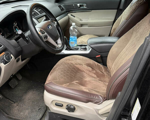 Черный Форд Эксплорер, объемом двигателя 3.5 л и пробегом 205 тыс. км за 13000 $, фото 6 на Automoto.ua