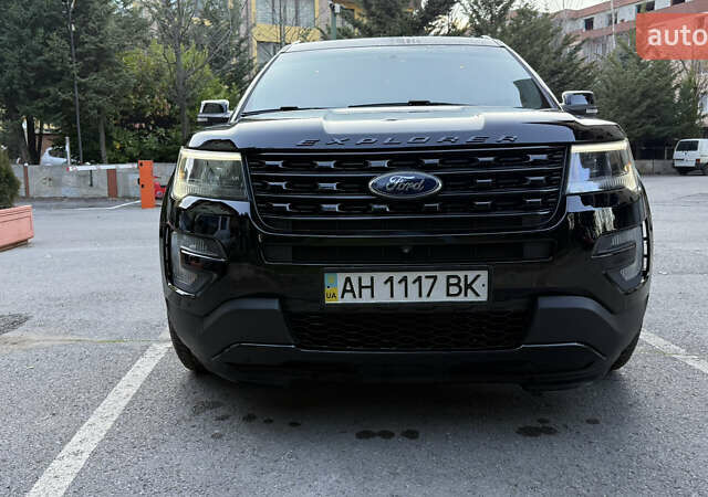 Черный Форд Эксплорер, объемом двигателя 3.5 л и пробегом 194 тыс. км за 17999 $, фото 2 на Automoto.ua