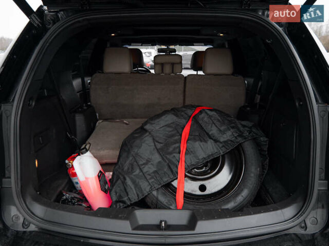 Чорний Форд Експлорер, об'ємом двигуна 3.5 л та пробігом 284 тис. км за 12700 $, фото 16 на Automoto.ua