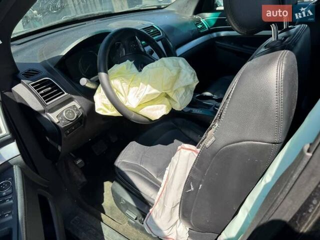 Чорний Форд Експлорер, об'ємом двигуна 3.5 л та пробігом 255 тис. км за 10100 $, фото 11 на Automoto.ua