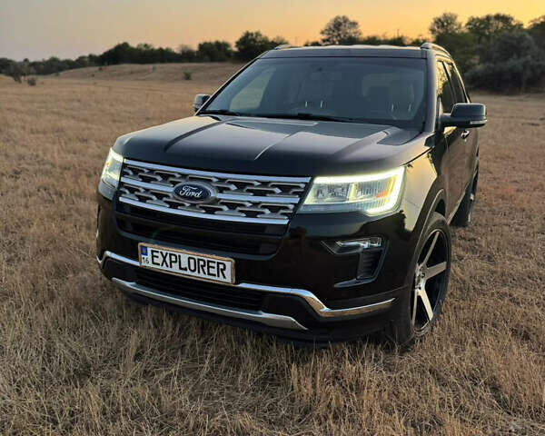 Чорний Форд Експлорер, об'ємом двигуна 3.5 л та пробігом 90 тис. км за 17500 $, фото 1 на Automoto.ua