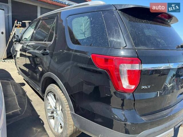 Чорний Форд Експлорер, об'ємом двигуна 3.5 л та пробігом 255 тис. км за 10100 $, фото 4 на Automoto.ua