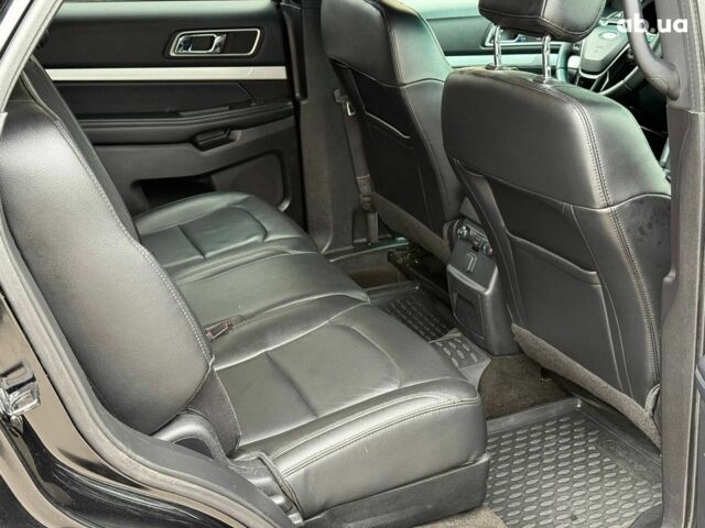 Черный Форд Эксплорер, объемом двигателя 2.3 л и пробегом 178 тыс. км за 13990 $, фото 16 на Automoto.ua