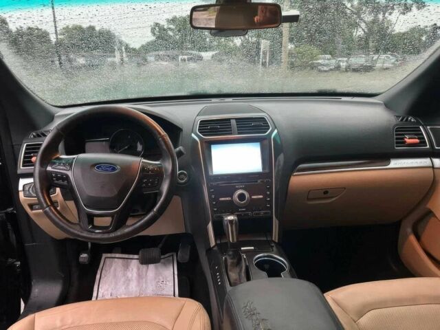 Черный Форд Эксплорер, объемом двигателя 2.3 л и пробегом 73 тыс. км за 6900 $, фото 8 на Automoto.ua