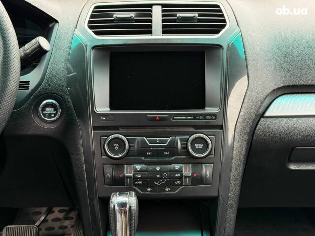 Черный Форд Эксплорер, объемом двигателя 2.3 л и пробегом 178 тыс. км за 13990 $, фото 21 на Automoto.ua