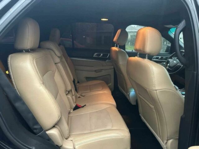 Черный Форд Эксплорер, объемом двигателя 2.3 л и пробегом 73 тыс. км за 6900 $, фото 9 на Automoto.ua