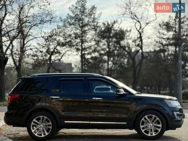 Черный Форд Эксплорер, объемом двигателя 3.5 л и пробегом 208 тыс. км за 21499 $, фото 9 на Automoto.ua