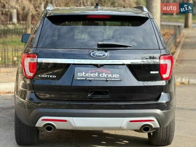 Черный Форд Эксплорер, объемом двигателя 3.5 л и пробегом 208 тыс. км за 21499 $, фото 7 на Automoto.ua