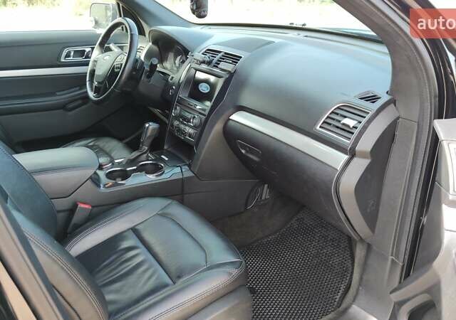 Чорний Форд Експлорер, об'ємом двигуна 3.5 л та пробігом 140 тис. км за 25000 $, фото 23 на Automoto.ua