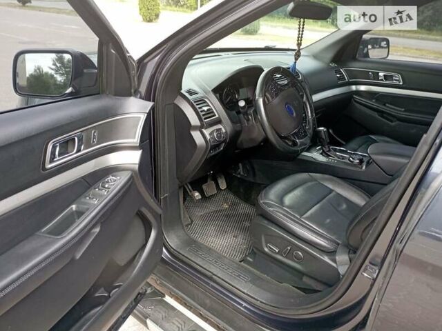 Черный Форд Эксплорер, объемом двигателя 2.3 л и пробегом 125 тыс. км за 17900 $, фото 28 на Automoto.ua