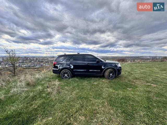 Черный Форд Эксплорер, объемом двигателя 3.7 л и пробегом 140 тыс. км за 17500 $, фото 5 на Automoto.ua