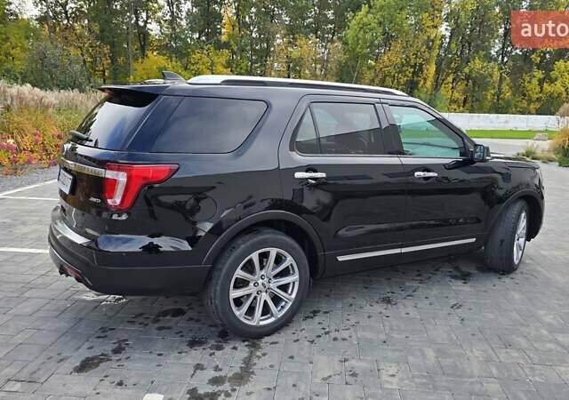 Форд Експлорер 2017 у Луцьку на Automoto.ua Чорний Форд Експлорер, об'ємом двигуна 3.5 л та пробігом 125 тис. км за 18500 $, фото 1 на Automoto.ua