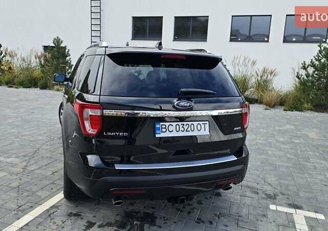 Форд Експлорер 2017 у Луцьку на Automoto.ua Чорний Форд Експлорер, об'ємом двигуна 3.5 л та пробігом 125 тис. км за 18500 $, фото 5 на Automoto.ua