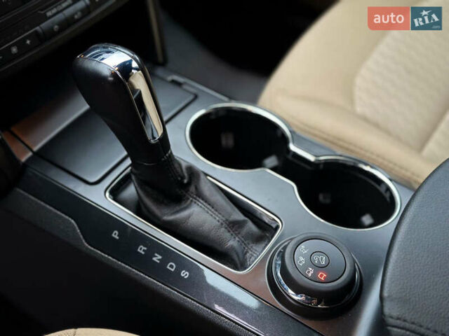 Черный Форд Эксплорер, объемом двигателя 3.5 л и пробегом 110 тыс. км за 16999 $, фото 8 на Automoto.ua