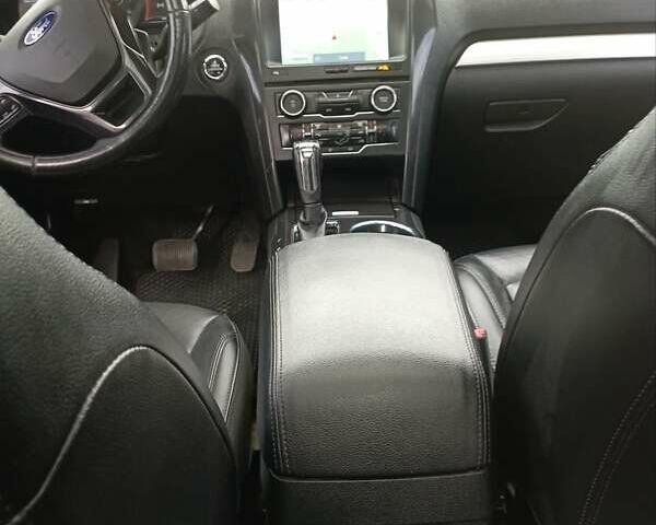 Черный Форд Эксплорер, объемом двигателя 2.3 л и пробегом 125 тыс. км за 17900 $, фото 16 на Automoto.ua