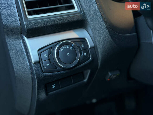 Форд Эксплорер 2017 в Тернополе на Automoto.ua Черный Форд Эксплорер, объемом двигателя 3.5 л и пробегом 190 тыс. км за 16700 $, фото 42 на Automoto.ua