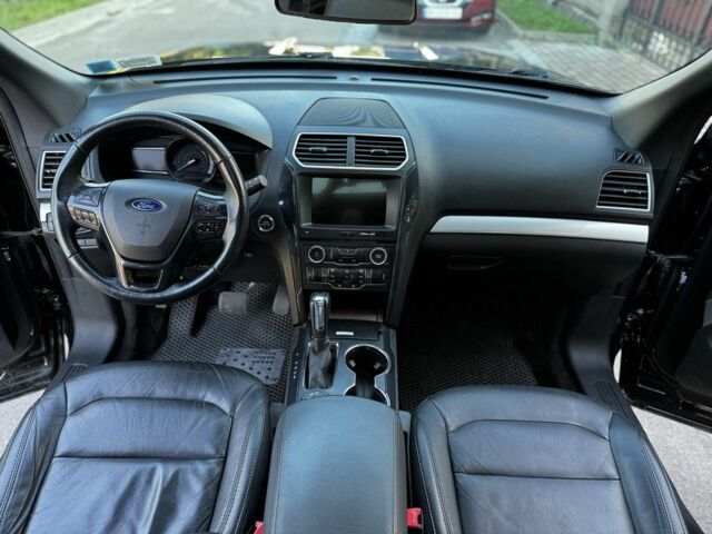 Форд Эксплорер 2017 в Ровно на Automoto.ua Черный Форд Эксплорер, объемом двигателя 3.5 л и пробегом 114 тыс. км за 18999 $, фото 1 на Automoto.ua