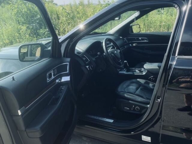 Чорний Форд Експлорер, об'ємом двигуна 3.5 л та пробігом 220 тис. км за 17500 $, фото 3 на Automoto.ua