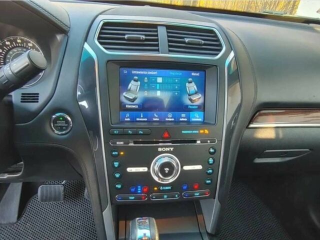 Черный Форд Эксплорер, объемом двигателя 3.5 л и пробегом 137 тыс. км за 12700 $, фото 12 на Automoto.ua