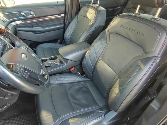 Черный Форд Эксплорер, объемом двигателя 3.5 л и пробегом 137 тыс. км за 12700 $, фото 7 на Automoto.ua