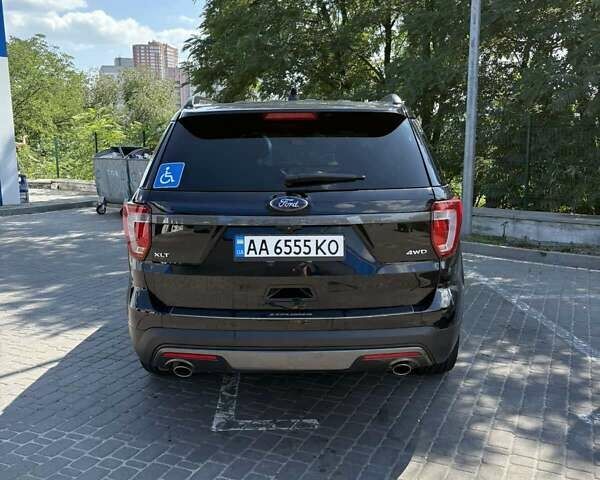 Черный Форд Эксплорер, объемом двигателя 3.5 л и пробегом 104 тыс. км за 21900 $, фото 4 на Automoto.ua