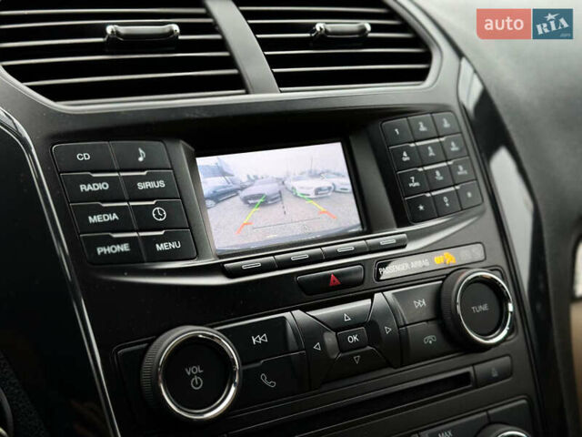 Черный Форд Эксплорер, объемом двигателя 3.5 л и пробегом 110 тыс. км за 16999 $, фото 6 на Automoto.ua