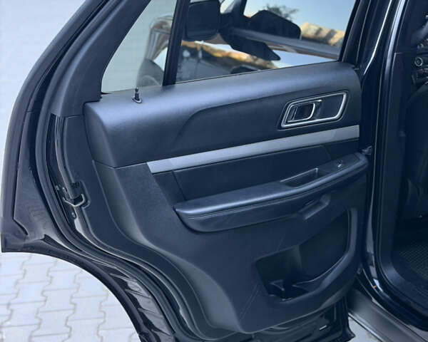 Форд Эксплорер 2017 в Тернополе на Automoto.ua Черный Форд Эксплорер, объемом двигателя 3.5 л и пробегом 190 тыс. км за 16700 $, фото 45 на Automoto.ua