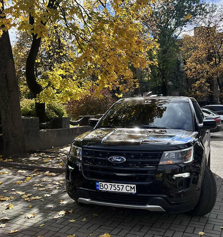 Черный Форд Эксплорер, объемом двигателя 3.7 л и пробегом 140 тыс. км за 17500 $, фото 9 на Automoto.ua