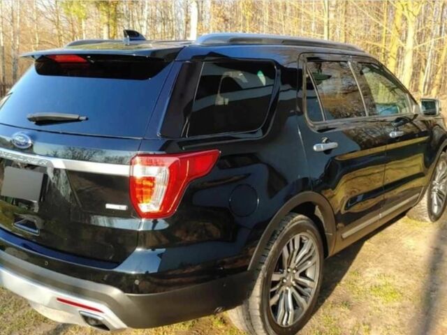 Черный Форд Эксплорер, объемом двигателя 3.5 л и пробегом 137 тыс. км за 12700 $, фото 4 на Automoto.ua