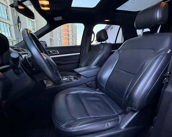 Форд Эксплорер 2017 в Тернополе на Automoto.ua Черный Форд Эксплорер, объемом двигателя 3.5 л и пробегом 190 тыс. км за 16700 $, фото 39 на Automoto.ua