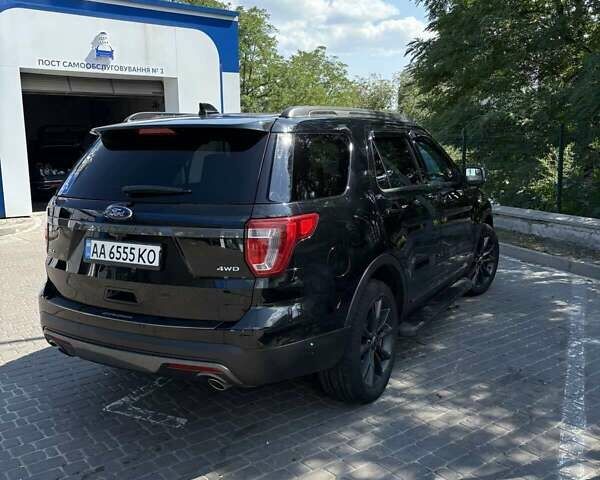 Черный Форд Эксплорер, объемом двигателя 3.5 л и пробегом 104 тыс. км за 21900 $, фото 5 на Automoto.ua