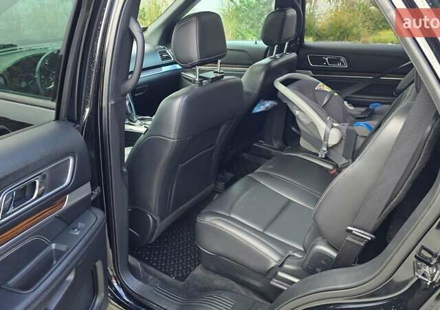 Форд Експлорер 2017 у Луцьку на Automoto.ua Чорний Форд Експлорер, об'ємом двигуна 3.5 л та пробігом 125 тис. км за 18500 $, фото 20 на Automoto.ua