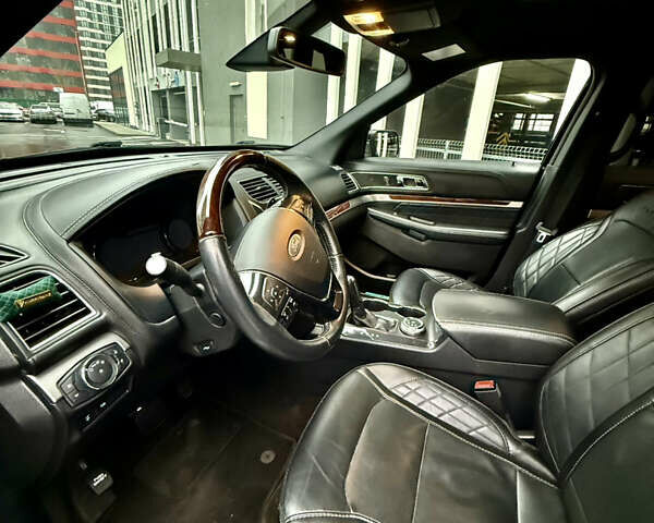 Черный Форд Эксплорер, объемом двигателя 3.5 л и пробегом 233 тыс. км за 23500 $, фото 9 на Automoto.ua