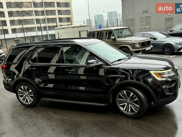 Черный Форд Эксплорер, объемом двигателя 3.5 л и пробегом 233 тыс. км за 23500 $, фото 5 на Automoto.ua