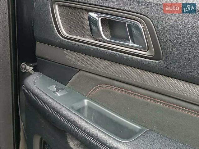 Чорний Форд Експлорер, об'ємом двигуна 3.5 л та пробігом 157 тис. км за 23450 $, фото 39 на Automoto.ua