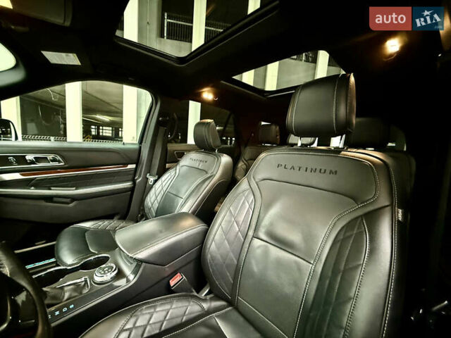 Черный Форд Эксплорер, объемом двигателя 3.5 л и пробегом 233 тыс. км за 23500 $, фото 11 на Automoto.ua