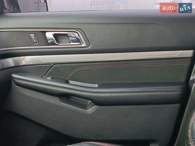 Чорний Форд Експлорер, об'ємом двигуна 3.5 л та пробігом 157 тис. км за 23450 $, фото 32 на Automoto.ua