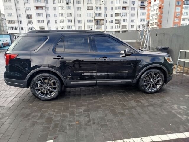 Черный Форд Эксплорер, объемом двигателя 3.5 л и пробегом 155 тыс. км за 541 $, фото 1 на Automoto.ua