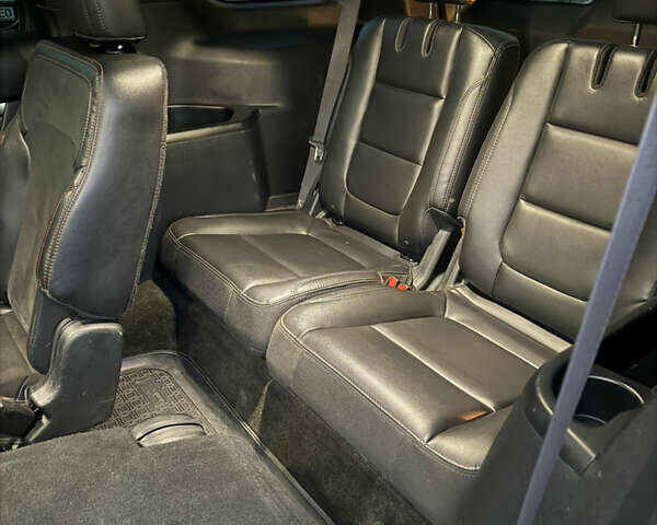 Черный Форд Эксплорер, объемом двигателя 3.5 л и пробегом 104 тыс. км за 22000 $, фото 17 на Automoto.ua