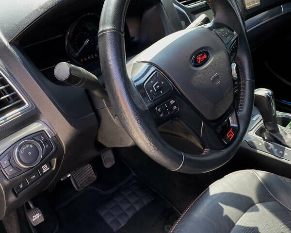 Чорний Форд Експлорер, об'ємом двигуна 3.5 л та пробігом 140 тис. км за 21999 $, фото 25 на Automoto.ua