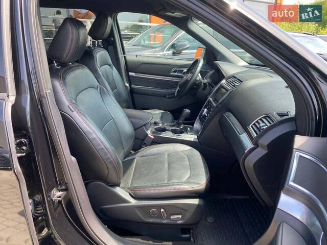 Черный Форд Эксплорер, объемом двигателя 3.5 л и пробегом 33 тыс. км за 24900 $, фото 23 на Automoto.ua