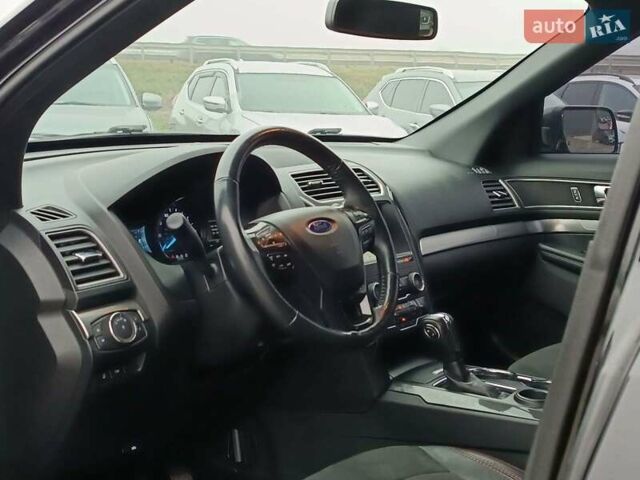 Чорний Форд Експлорер, об'ємом двигуна 3.5 л та пробігом 157 тис. км за 23450 $, фото 21 на Automoto.ua