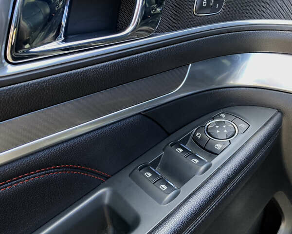 Чорний Форд Експлорер, об'ємом двигуна 3.5 л та пробігом 140 тис. км за 21999 $, фото 18 на Automoto.ua