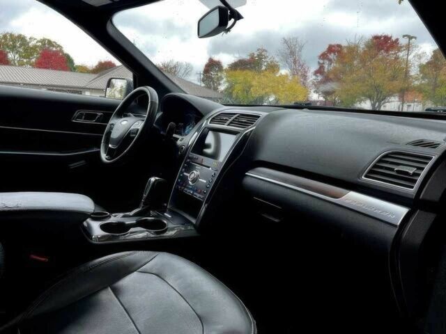 Черный Форд Эксплорер, объемом двигателя 2.3 л и пробегом 40 тыс. км за 11000 $, фото 6 на Automoto.ua